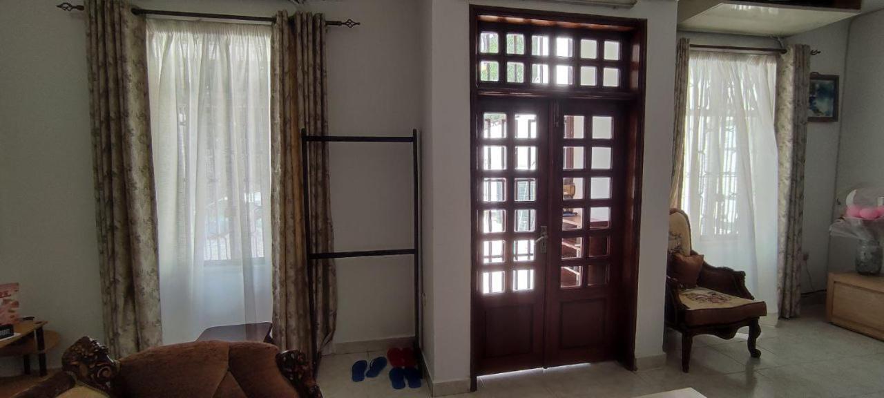 Apartment In Dar Homestay ดาร์เอสซาลาม ภายนอก รูปภาพ